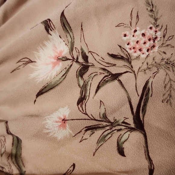 Forever 21 Blush Floral Off Shoulder Crop Top, Size Small - Picture 2 of 4